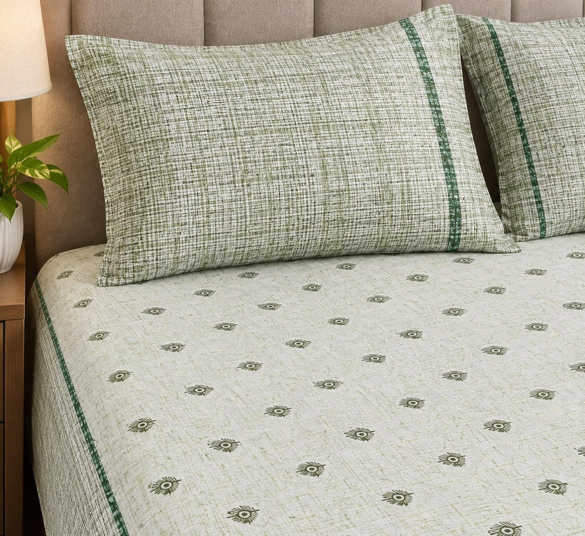Athast Green & Cream Floral Printed Double Bedsheet with Pillow Covers